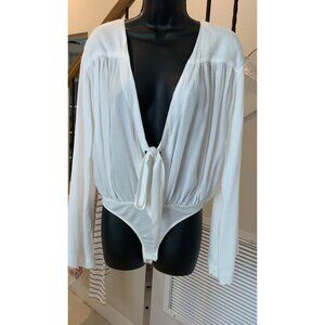 Mora bodysuit / top casual dressy oversized v front white  long sleeves